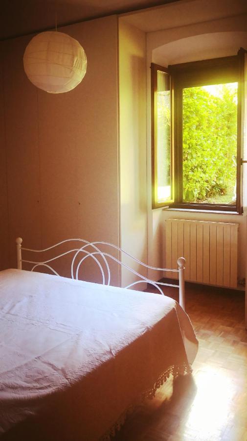 Residenza Esse Villa Angera Eksteriør billede