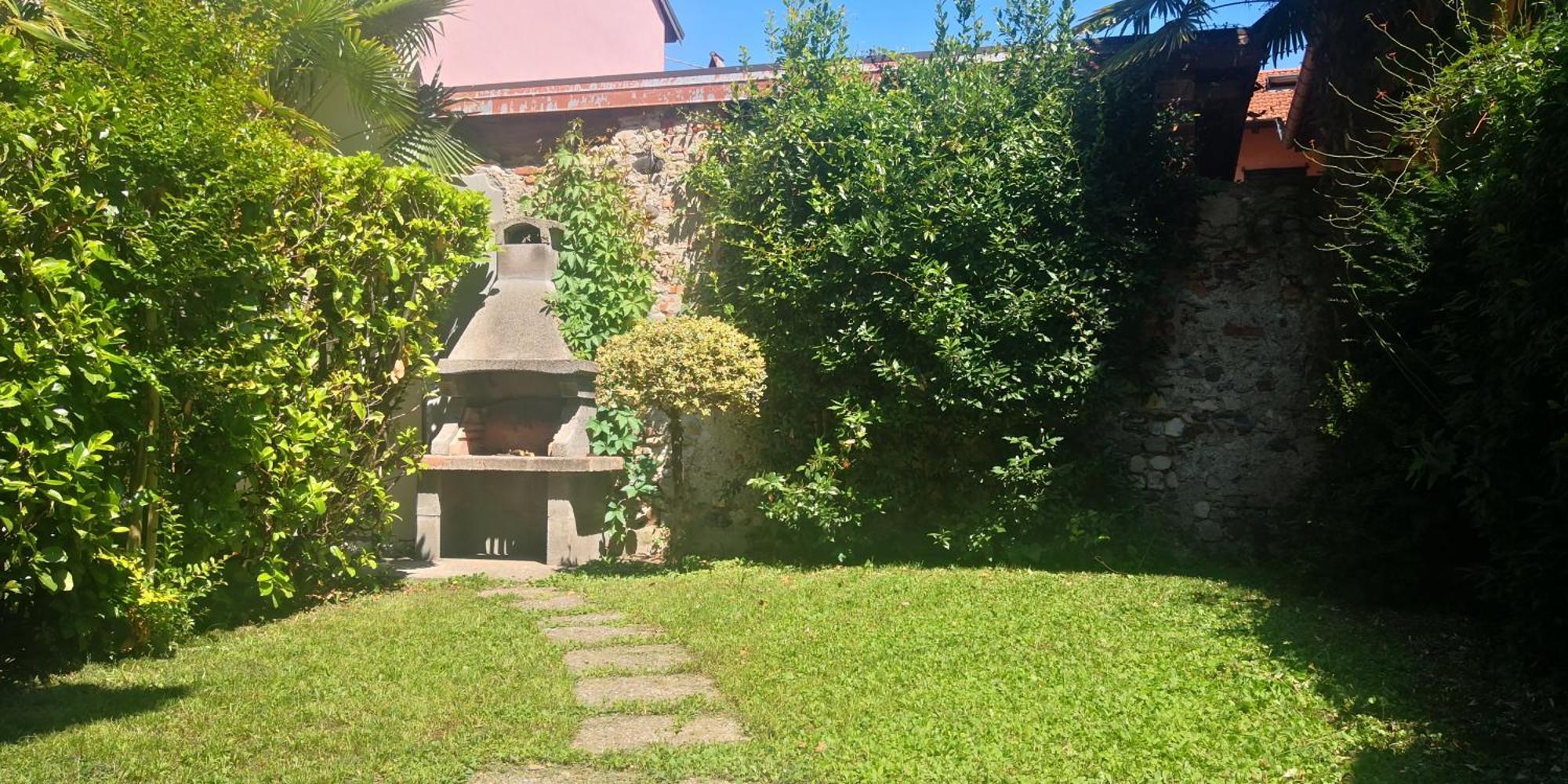 Residenza Esse Villa Angera Eksteriør billede