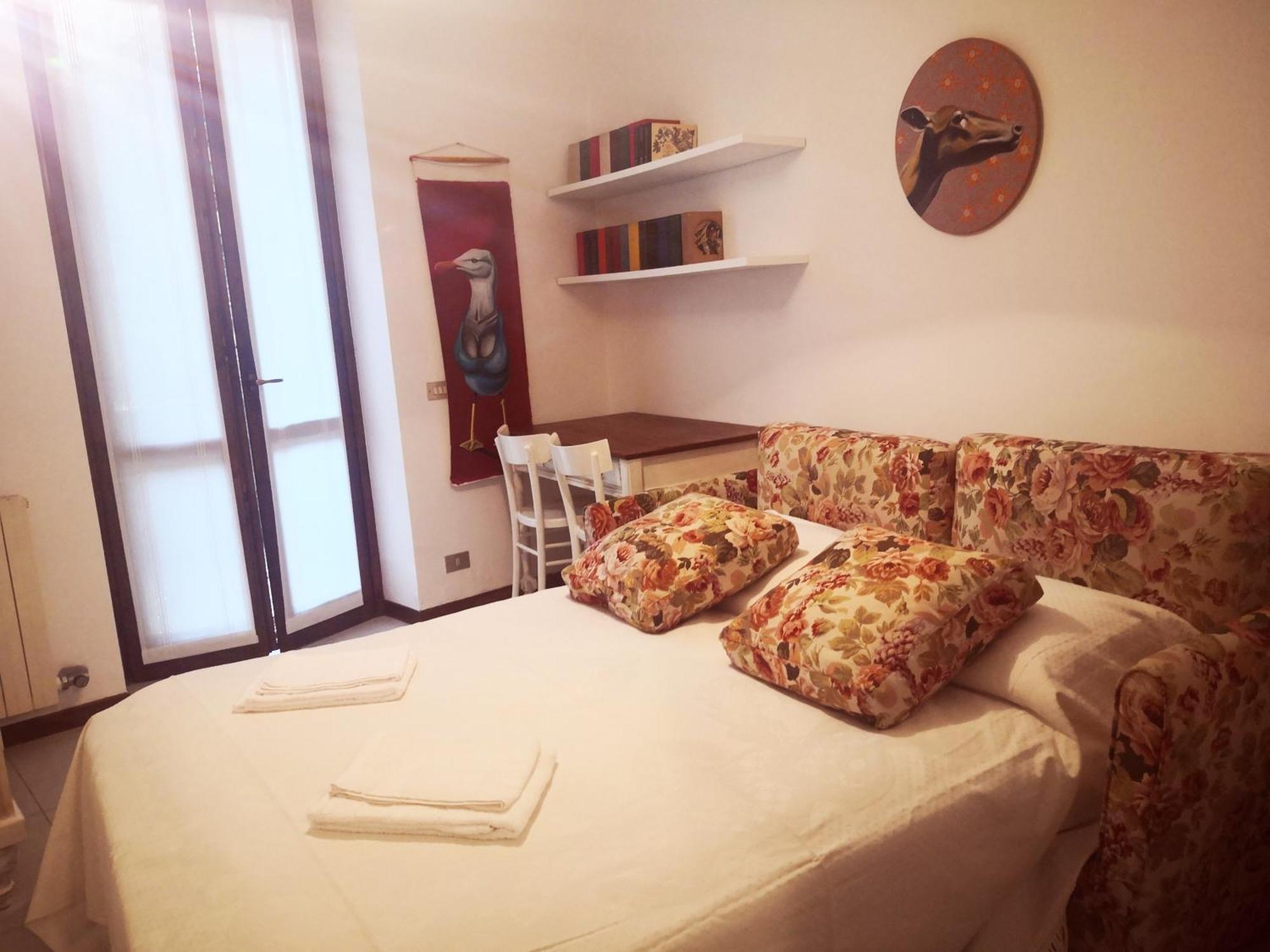 Residenza Esse Villa Angera Eksteriør billede